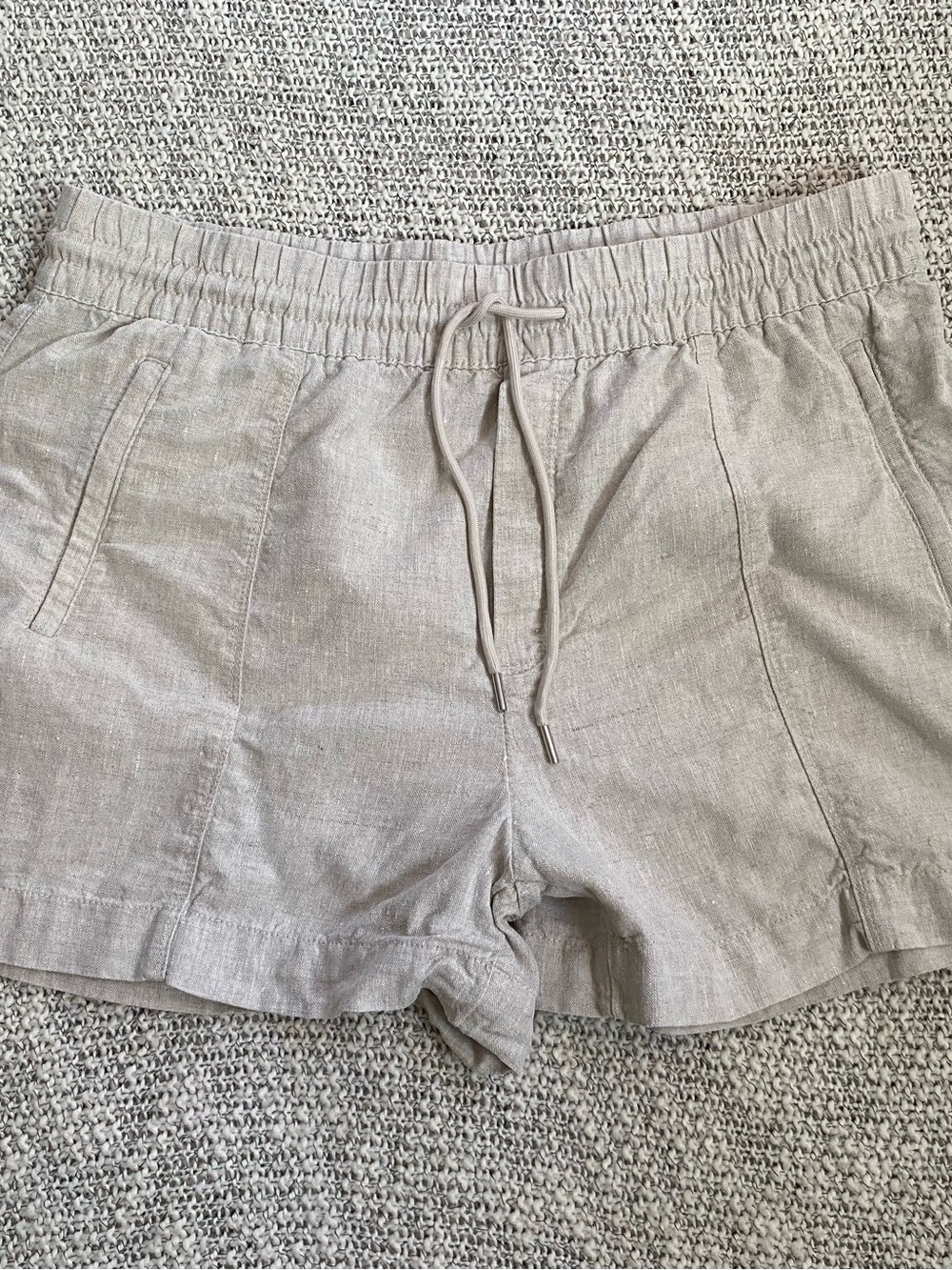 Athleta Retreat Linen Mid Rise Drawstring Shorts Tan Beige Beige Size L Coastal